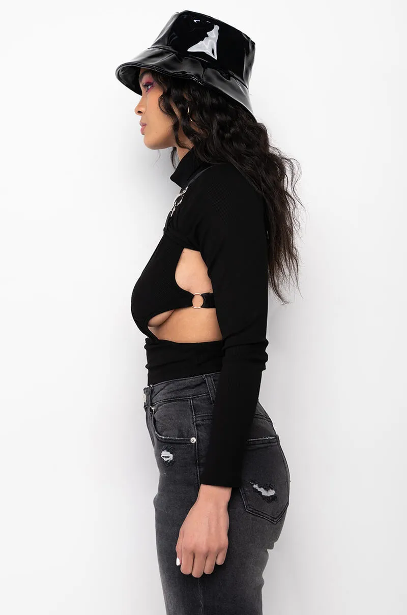 AURA CUTOUT CROP TURTLENECK WITH STRAPS