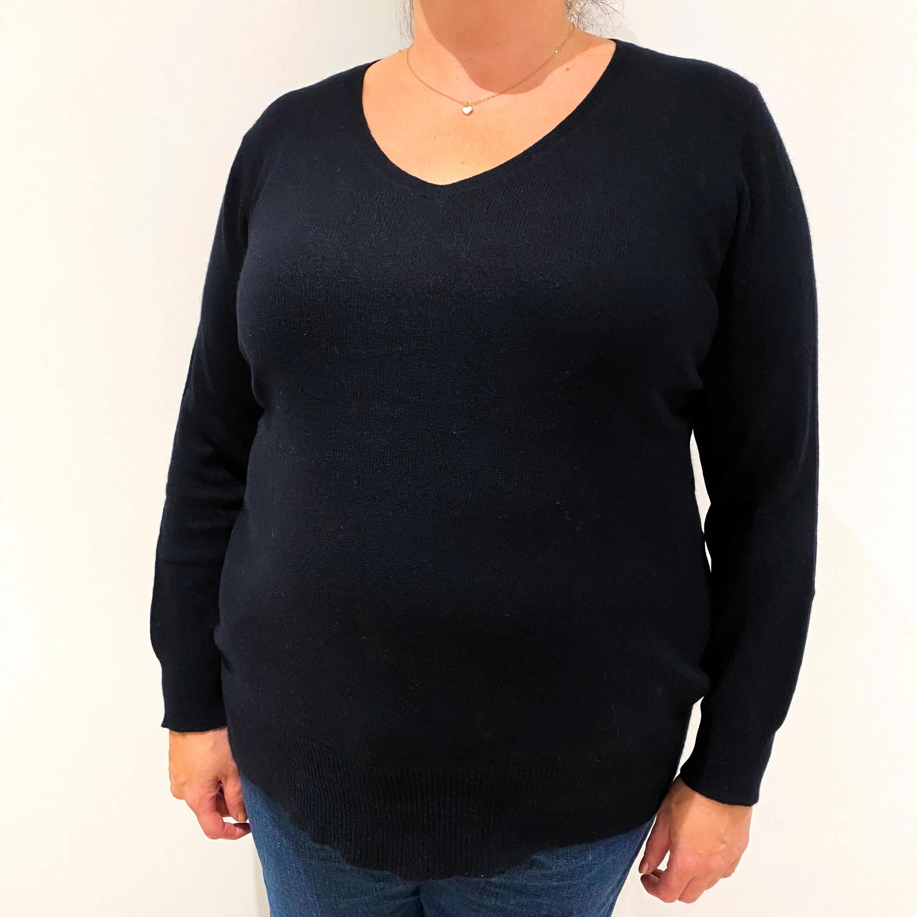 Black Cashmere V-Neck Jumper Extra Extra Large