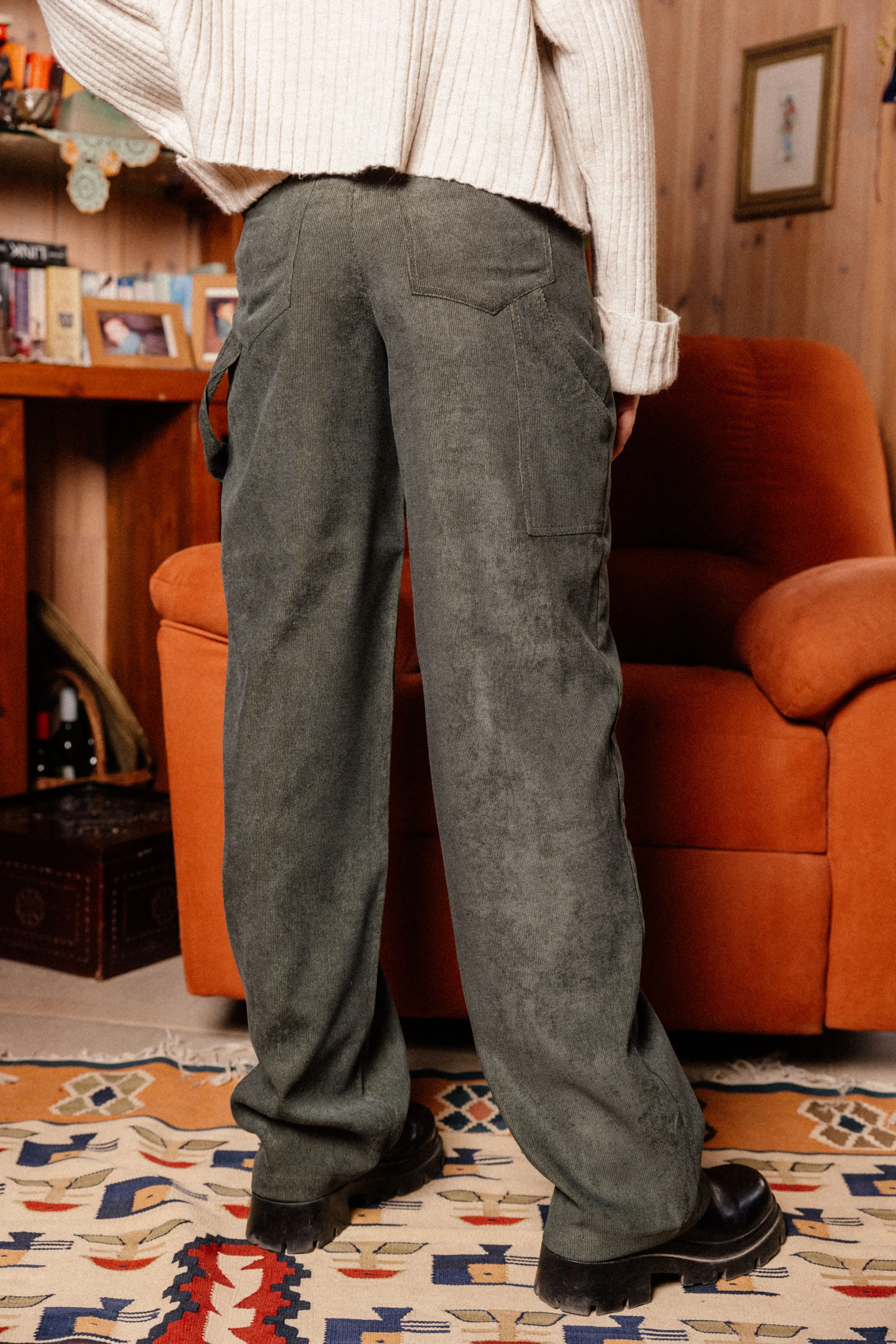 CORDUROY STRAIGHT FIT PANTS KHAKI