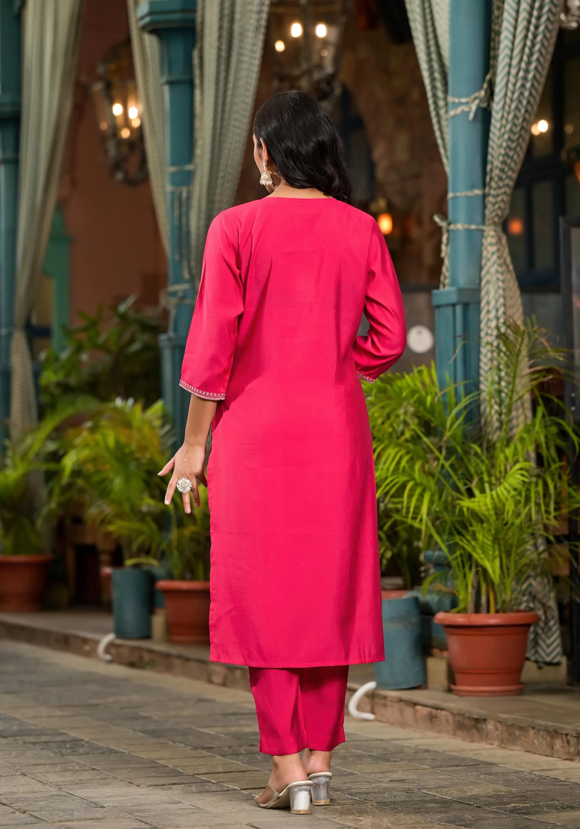 Fuchsia Floral Printed Viscose Kurta Pant And Dupatta Set With Zari Work