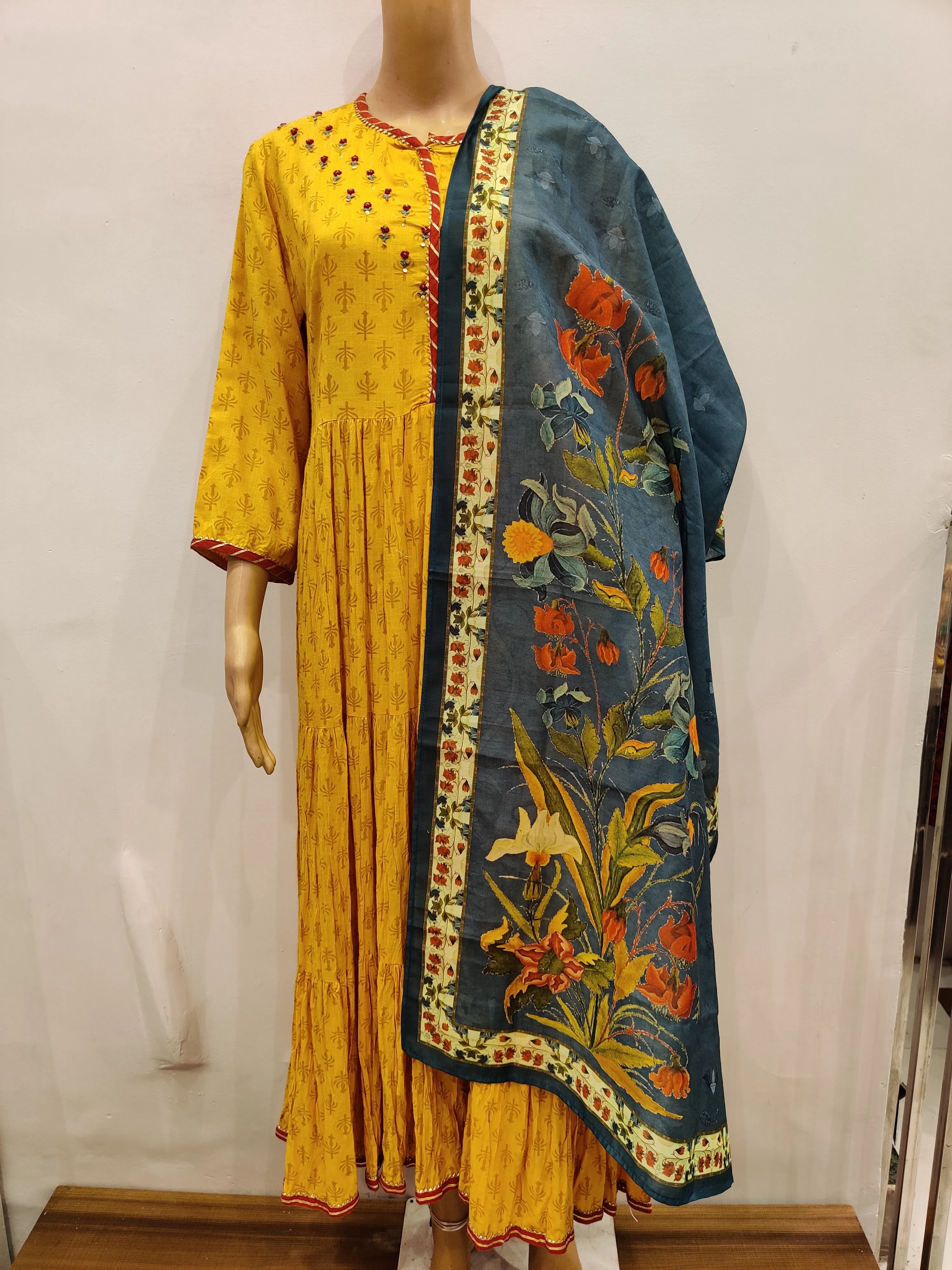 Peony Kurta pant dupatta set