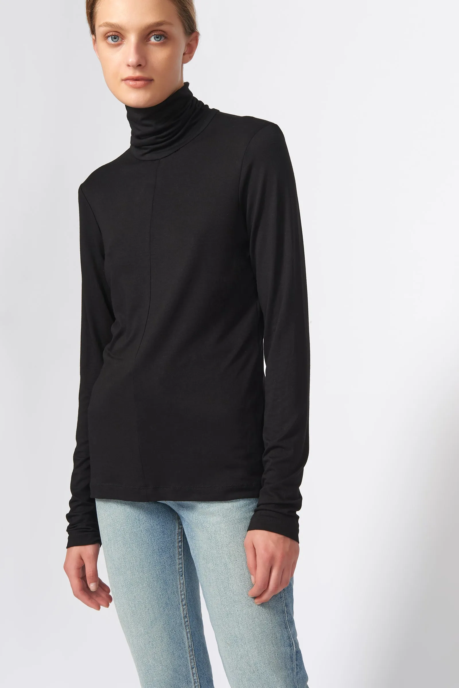 Seamed Fitted Turtleneck - Black